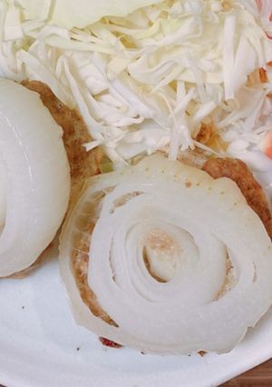 簡単♪玉ねぎのせるだけハンバーグ-レシピのメイン写真