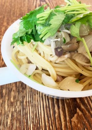 アヒージョからのオイルパスタ　キャンプ飯-レシピのメイン写真