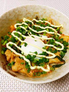 ガッツリランチに♫豚キムチ丼-レシピのメイン写真