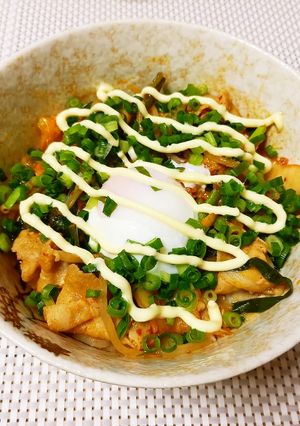 ガッツリランチに♫豚キムチ丼-レシピのメイン写真