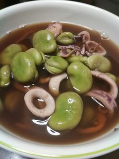 スルメイカと空豆の煮付け-レシピのメイン写真
