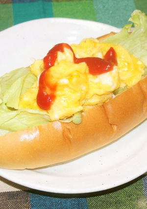 ソーセージとスクランブルエッグのドッグ-レシピのメイン写真