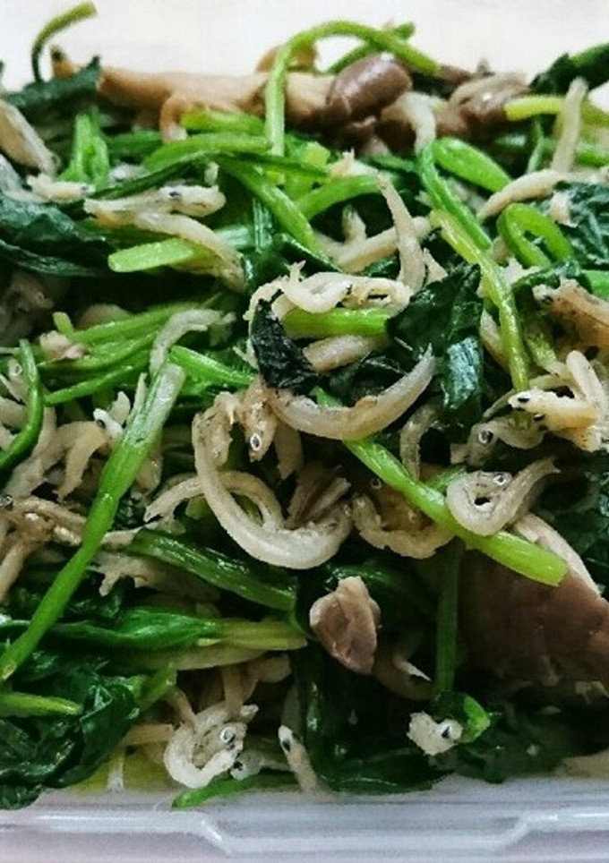 ほうれん草とヒラタケとしらすの炒め物-レシピのメイン写真