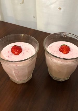 簡単♪混ぜるだけ☆フレッシュな苺シェイク-レシピのメイン写真