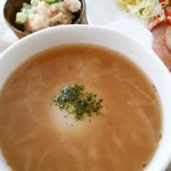 รูปของ こっくり甘いオニオンスープ
