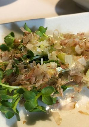 カイワレ大根とネギ塩ごま油のサラダ-レシピのメイン写真