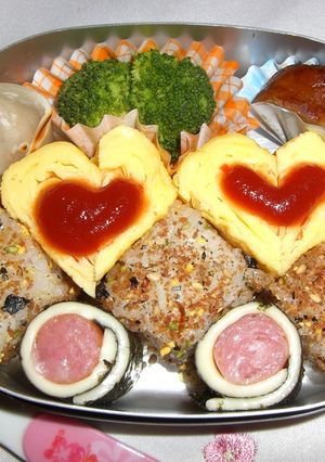 ♡ハート＆キューブ♡卵焼きｄｅキャラ弁-レシピのメイン写真