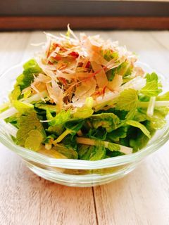 お箸が止まらない!ホワイトセロリのサラダ-レシピのメイン写真