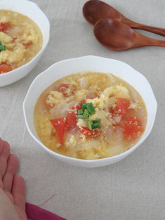 すぐできる!トマトと玉ねぎ卵の中華スープ-レシピのメイン写真