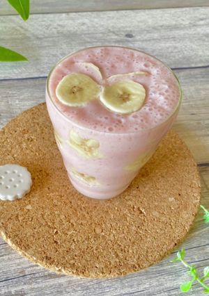 糀甘酒入りいちごとバナナのスムージー-レシピのメイン写真