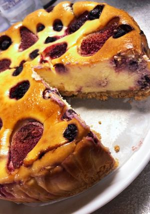 冷凍ミックスベリーのベイクドチーズケーキ-レシピのメイン写真