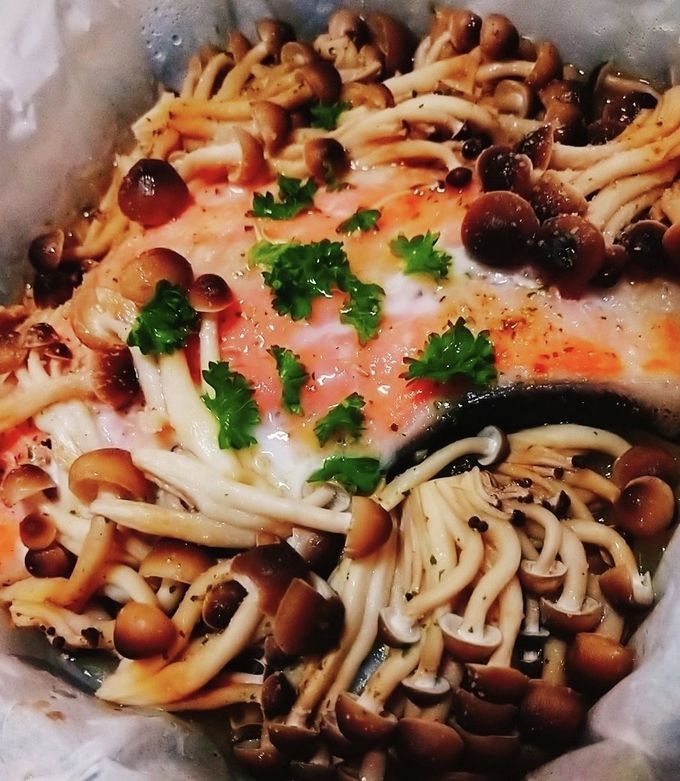 鮭と玉ねぎとしめじのレンジ蒸し-レシピのメイン写真