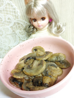 リカちゃん♡マッシュルーム炒め*.-レシピのメイン写真