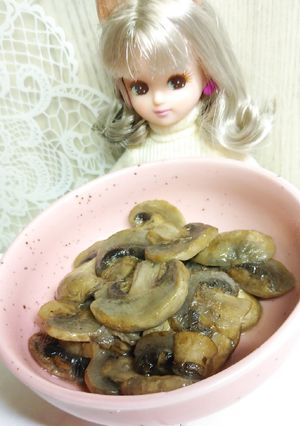 リカちゃん♡マッシュルーム炒め*.-レシピのメイン写真