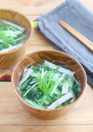 具だくさん♪水菜とベーコンのコク旨みそ汁-レシピのメイン写真