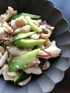 鶏皮ときゅうりのピリ辛塩昆布ナムル-レシピのメイン写真