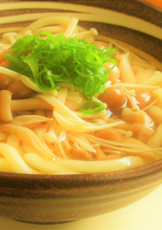 〚 たっぷりきのこの白だしうどん 〛-レシピのメイン写真