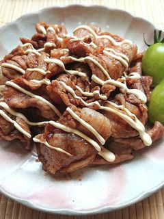 豚こま肉の焼肉のたれ炒めにマヨがけ-レシピのメイン写真