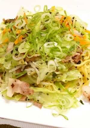 簡単！混ぜ込みわかめごま油味焼そば-レシピのメイン写真