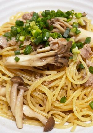きのこと豚バラのニンニク醤油パスタ-レシピのメイン写真