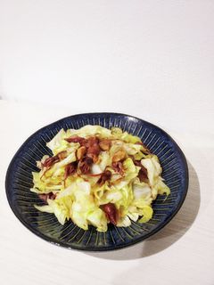 ☆ホタルイカと春キャベツのガーリック炒め-レシピのメイン写真