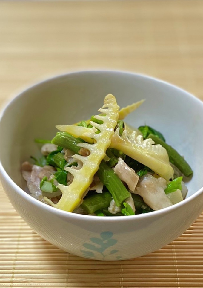 筍とシドケと豚バラの炒め物-レシピのメイン写真