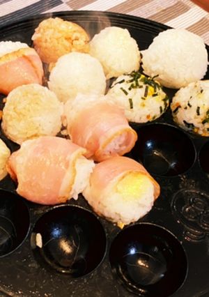 おうち時間に！たこ焼き器で焼きおにぎり！-レシピのメイン写真