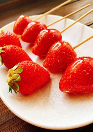 レンジで簡単！パリパリ☆いちご飴-レシピのメイン写真