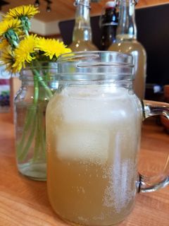 タンポポの花でできる、自然発酵ソーダ-レシピのメイン写真