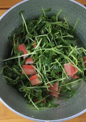 豆苗サラダ-レシピのメイン写真