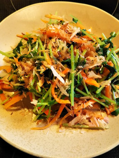 簡単おかず☆豆苗とにんじんの鰹ポン酢かけ-レシピのメイン写真