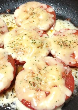 焼くだけで簡単おいしい！トマトステーキ-レシピのメイン写真