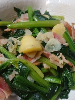 ほうれん草とベーコンポテトのガリバタ炒め-レシピのメイン写真