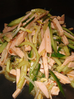 魚肉ソーセージと野菜のピリ辛和え-レシピのメイン写真