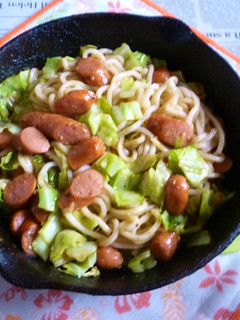 ウインナー&春キャベツの焼きうどんマヨ味-レシピのメイン写真