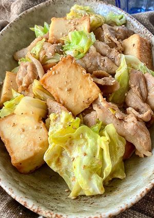 春キャベツと豚肉の厚揚げ味噌炒め-レシピのメイン写真