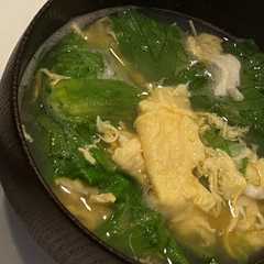 รูปของ レタスと卵の中華スープ