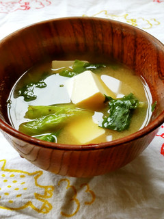 レタスの外葉とお豆富のお味噌汁♪-レシピのメイン写真