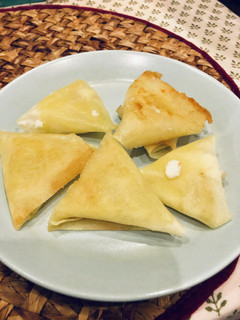 シェーブルチーズで小さなおつまみサモサ-レシピのメイン写真