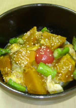 しゅう式いろどり色鶏カボチャ丼-レシピのメイン写真