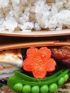 お弁当★花型人参シナモンはちみつ★常備菜-レシピのメイン写真