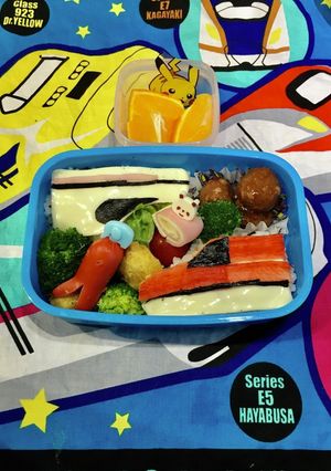 超簡単　キャラ弁　新幹線こまち-レシピのメイン写真