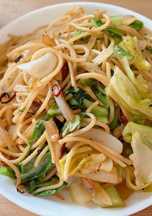 キャベツとタマネギとコンソメでパスタ-レシピのメイン写真