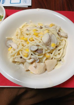 キノコとコーンチーズクリームスバゲッティ-レシピのメイン写真