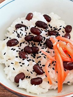 北海道の赤飯 食紅不使用、水加減は割箸で-レシピのメイン写真