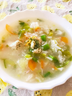 野菜たっぷり☆あっさり鶏ぞうすい-レシピのメイン写真