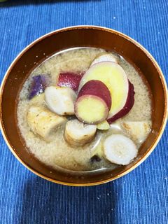 さつまいもの味噌汁-レシピのメイン写真