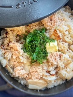 ストウブ バター香る明太子炊き込みご飯-レシピのメイン写真