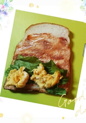 軽食♪たらこ？入りスクエッグロールサンド-レシピのメイン写真
