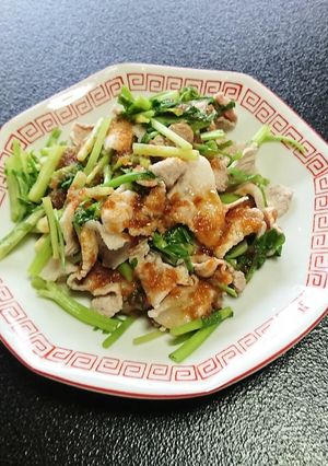 せりと豚肉しゃぶのおろし醤油ポン酢がけ-レシピのメイン写真